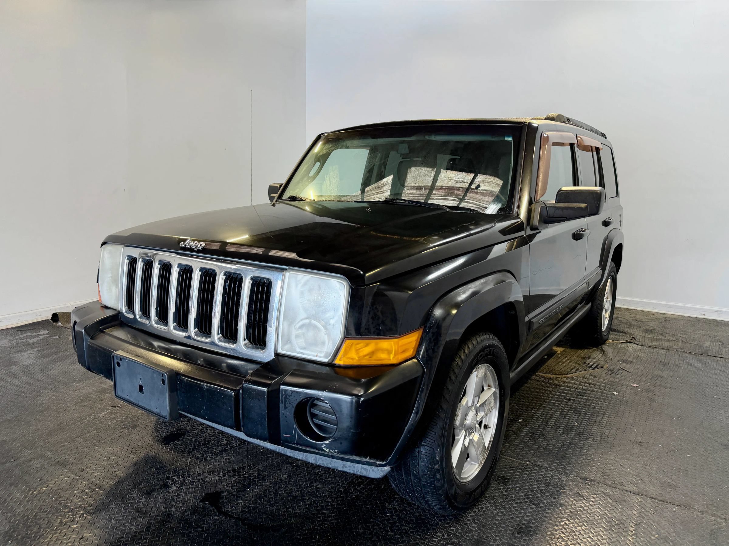 Used 2007 Jeep Commander Sport RWD image 2