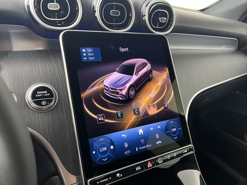 New 2026 Mercedes-Benz GLC 300 4MATIC image 32
