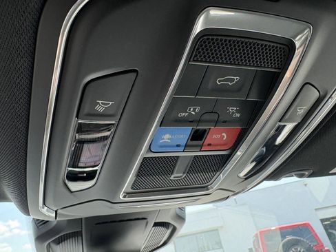 New 2026 Jeep Cherokee Limited AWD/4WD image 17