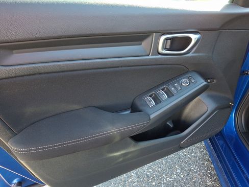 Used 2023 Honda Civic Sport image 16