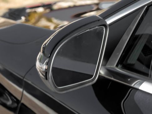 Used 2018 Mercedes-Benz C 300 Sedan image 47