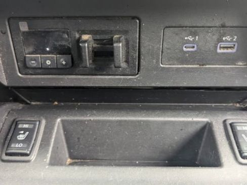 Used 2022 Nissan Titan PRO-4X w/ Pro-4x Convenience Package image 39