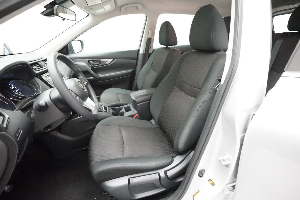 Used 2020 Nissan Rogue S AWD/4WD image 7
