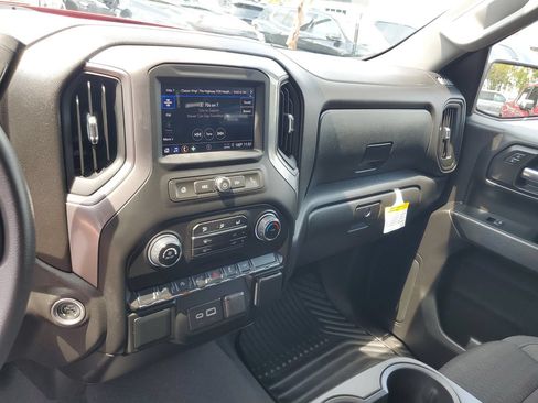 Used 2024 Chevrolet Silverado 1500 Custom w/ Turbomax Blackout Package RWD image 28
