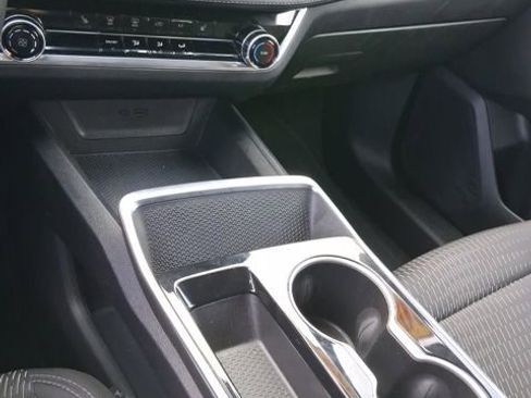 Used 2025 Chevrolet Equinox LT image 26