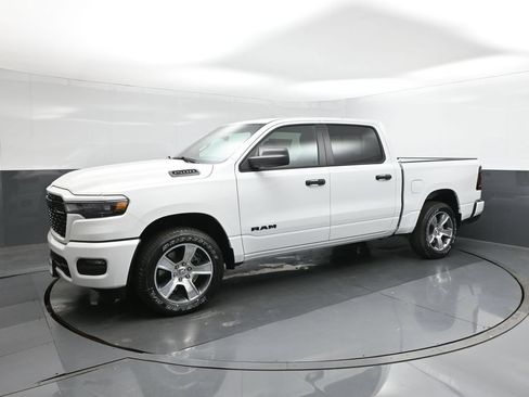 New 2026 RAM 1500 Express RWD image 33