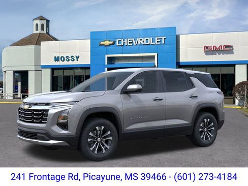 New 2026 Chevrolet Equinox LT image 2