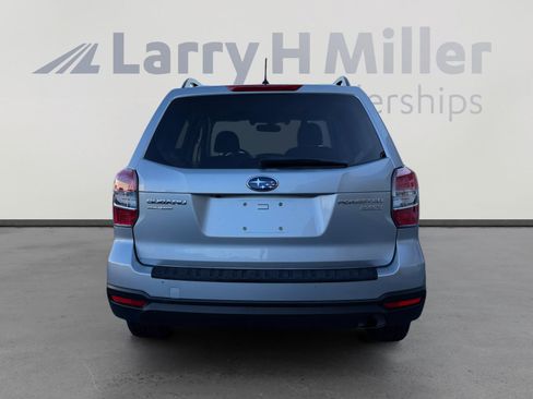Used 2015 Subaru Forester 2.5i Premium AWD/4WD image 4