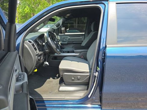 Used 2022 RAM 1500 Big Horn AWD/4WD image 10