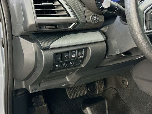 Used 2020 Subaru Forester Limited image 17