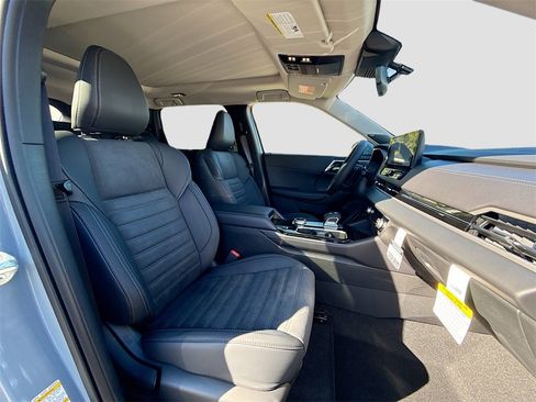 New 2026 Mitsubishi Outlander SE image 30