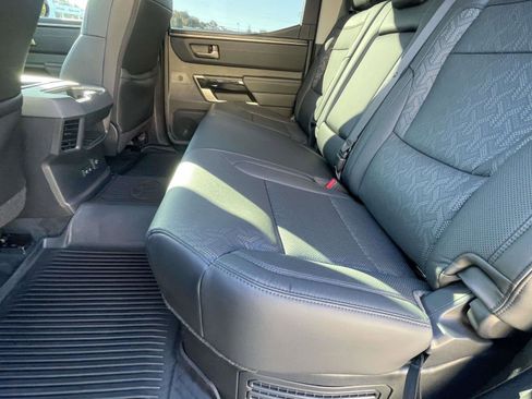 Used 2024 Toyota Tundra Limited image 27