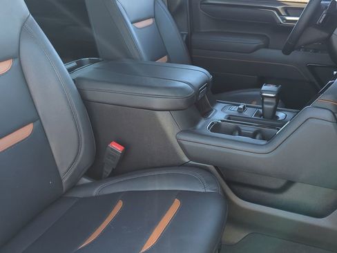 Used 2025 GMC Sierra 1500 AT4 image 27