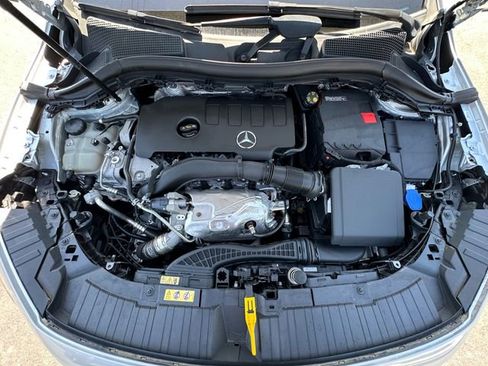 Used 2023 Mercedes-Benz GLA 250 4MATIC image 29