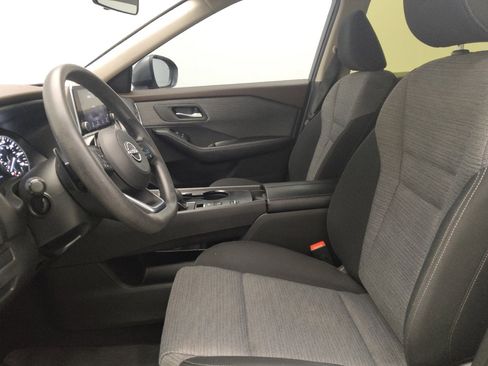 Used 2023 Nissan Rogue SV image 17