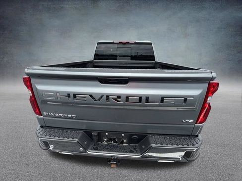 Used 2025 Chevrolet Silverado 1500 LTZ AWD/4WD image 7