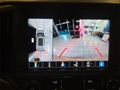 Used 2022 GMC Terrain AT4 w/ Infotainment Package II image 17