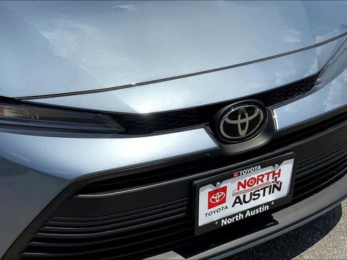 Used 2024 Toyota Corolla LE image 29