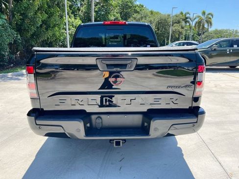 Used 2023 Nissan Frontier PRO-4X w/ Pro Convenience Package AWD/4WD image 6