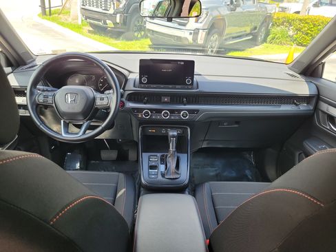 Used 2025 Honda CR-V Sport image 18
