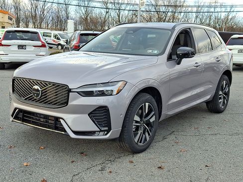 New 2026 Volvo XC60 B5 Plus w/ Protection Package Premier image 2