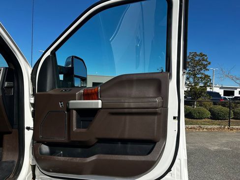 Used 2017 Ford F250 King Ranch w/ King Ranch Ultimate Package image 36