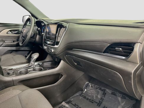 Used 2023 Chevrolet Traverse LT FWD image 30