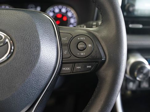 Used 2021 Toyota RAV4 XLE Premium AWD/4WD image 15