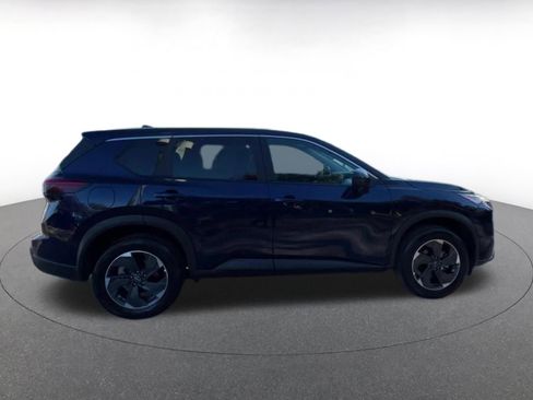 Used 2025 Nissan Rogue SV image 16