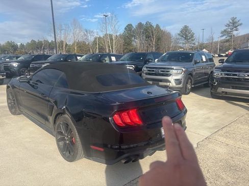 Used 2018 Ford Mustang GT Premium w/ Equipment Group 401A image 7