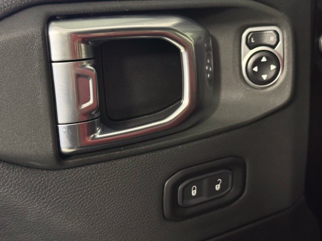 Used 2024 Jeep Wrangler Unlimited Rubicon 392 AWD/4WD image 15