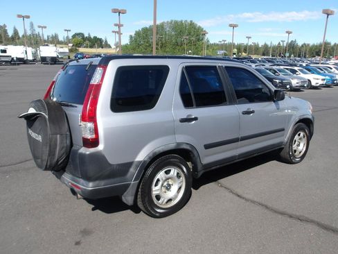 Used 2005 Honda CR-V LX image 5