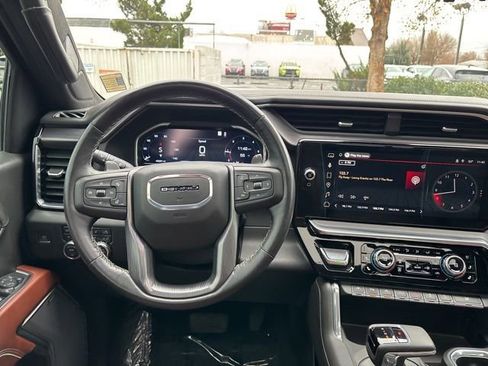 Used 2023 GMC Sierra 1500 Denali Ultimate image 30