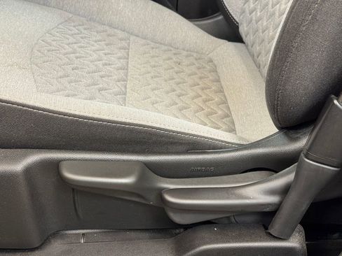 Used 2024 Chevrolet Equinox LS w/ Driver Confidence II Package FWD image 33