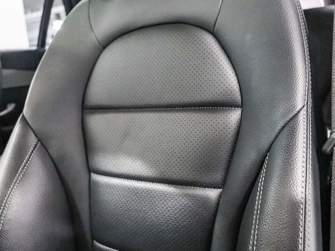 Used 2022 Mercedes-Benz GLC 300 image 28
