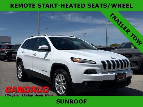 Used 2015 Jeep Cherokee Latitude w/ Comfort/Convenience Group AWD/4WD image 1
