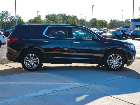 Used 2019 Chevrolet Traverse High Country w/ LPO, Floor Liner Package AWD/4WD image 4