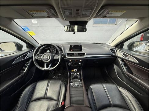 Used 2017 MAZDA MAZDA3 Touring FWD image 22