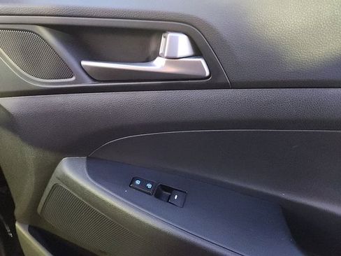 Used 2017 Hyundai Tucson SE Plus image 34