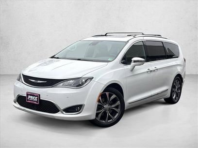 Used 2017 Chrysler Pacifica Limited