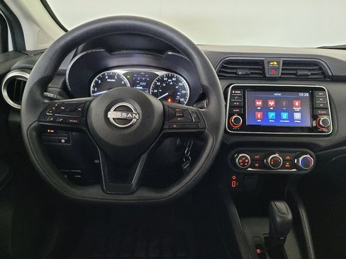 Used 2025 Nissan Versa S w/ Trunk Package image 22