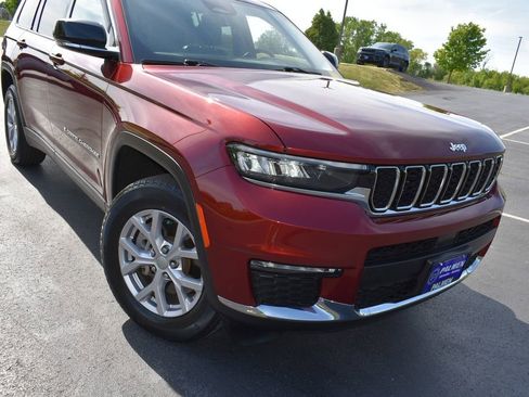 Used 2022 Jeep Grand Cherokee L Limited AWD/4WD image 2