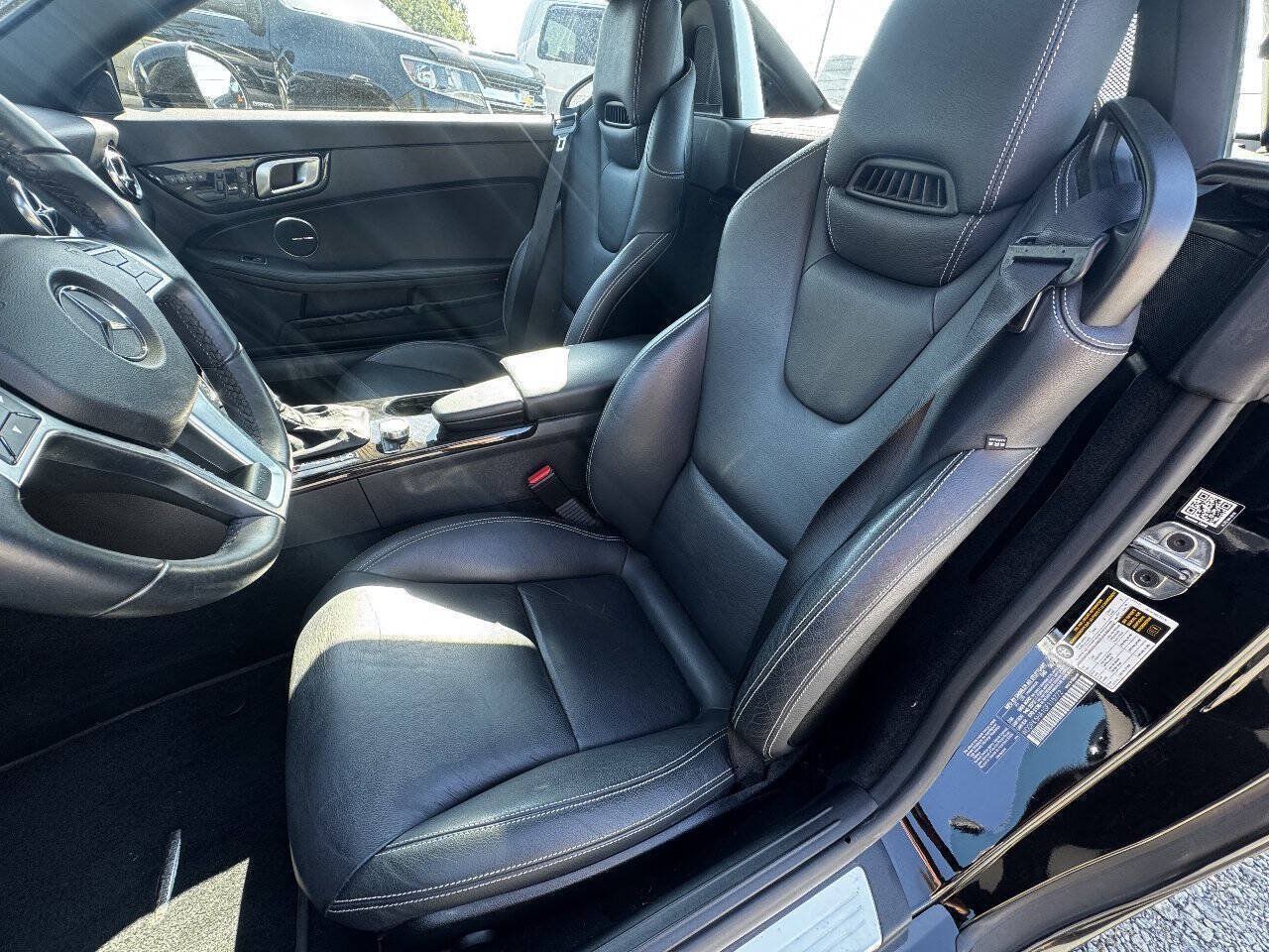 Used 2016 Mercedes-Benz SLK 350 image 11