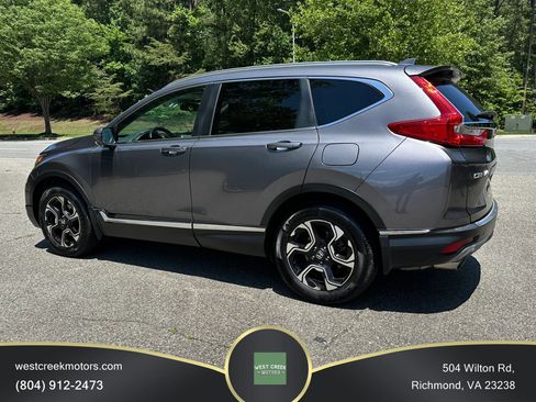 Used 2018 Honda CR-V Touring image 4