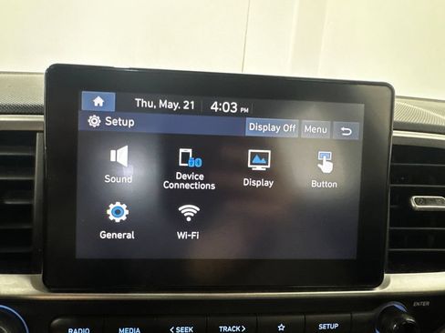 Used 2025 Hyundai Venue SEL FWD image 27