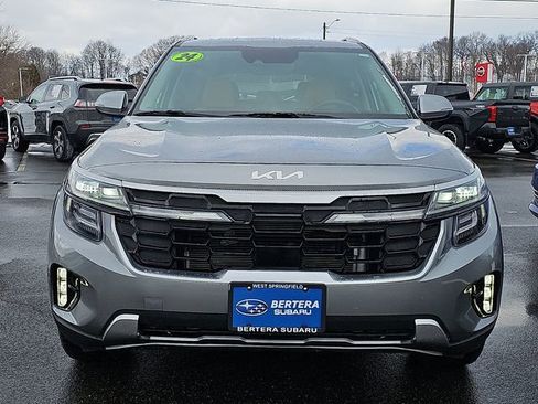 Used 2024 Kia Seltos SX w/ SX Sunroof Package image 2