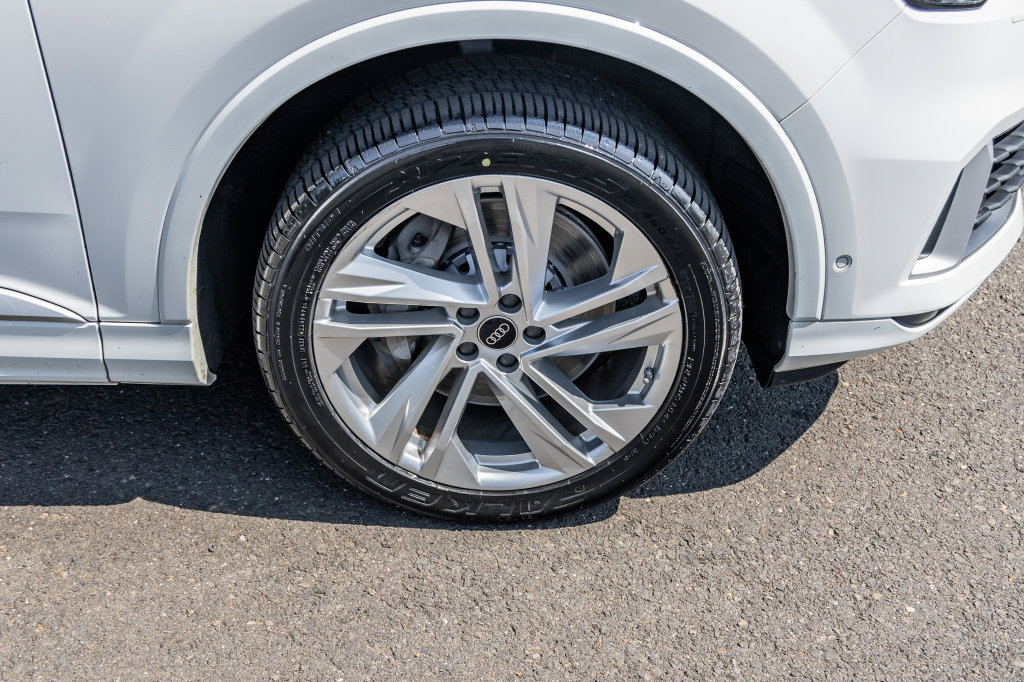 Used 2023 Audi Q7 3.0T Premium Plus AWD/4WD image 8