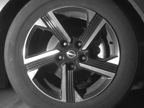Used 2025 Nissan Sentra SV FWD image 16