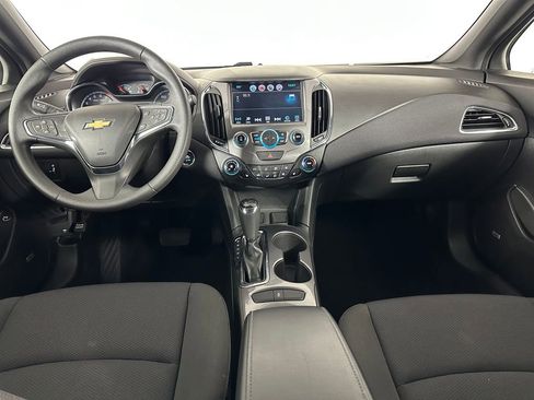 Used 2016 Chevrolet Cruze LT FWD image 10
