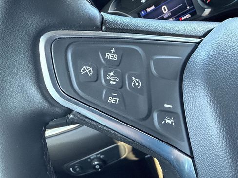 Used 2024 Chevrolet Equinox LT image 19